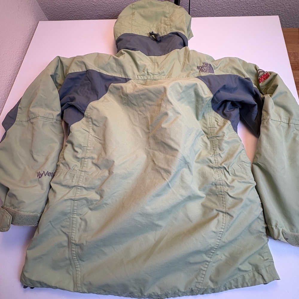 Vintage Y2K TNF Summit Series 3-in-1 HyVent Jacket w/ Fleece Liner - Picture 3 of 12